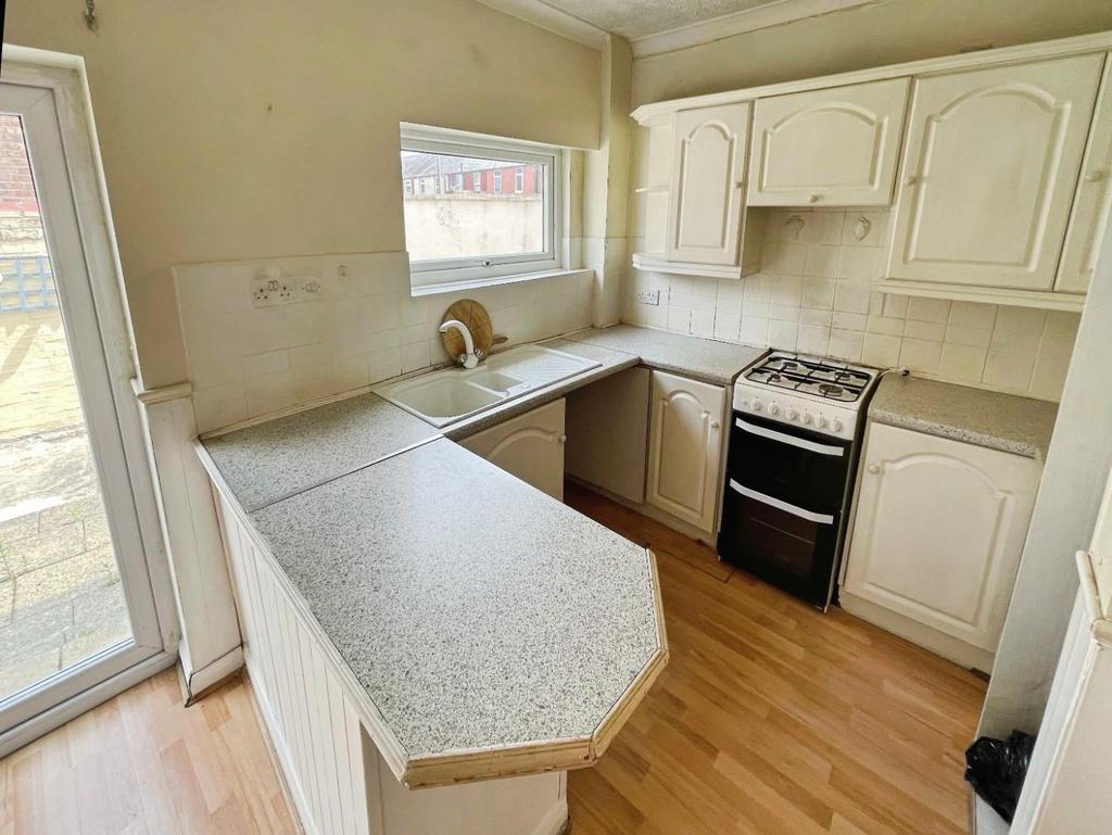 F8322fa0--4 E7 D-B3 A8-C0 DC12 AC4900-44884-00000661779