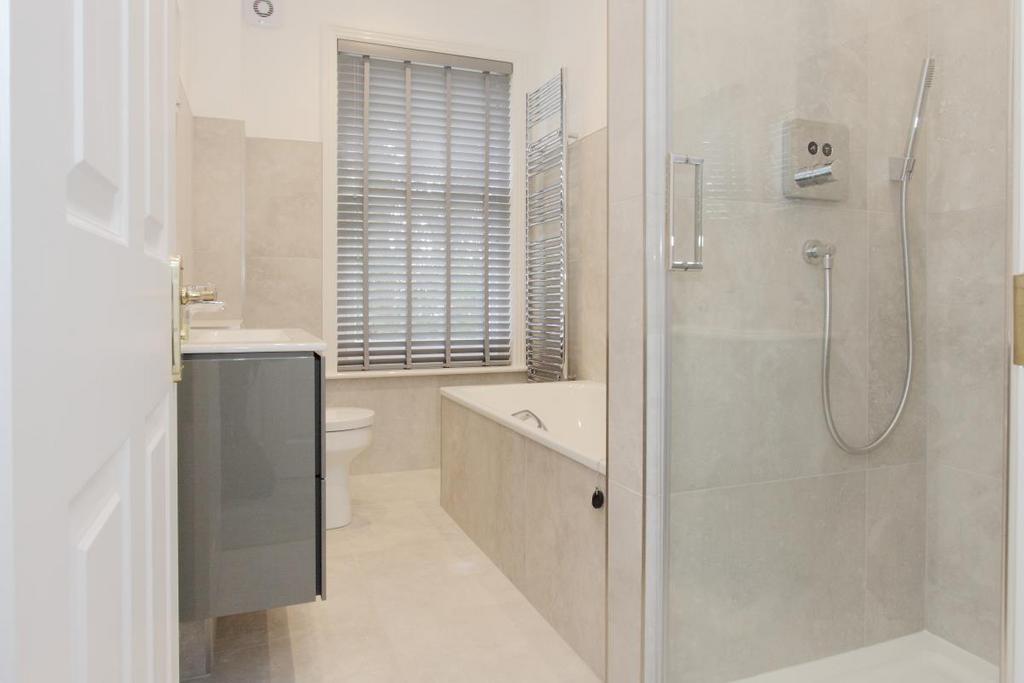 Flat 4 hazlemere house ph10.JPG