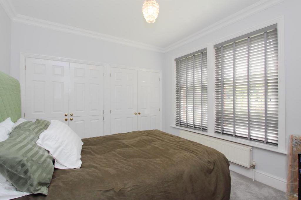 Flat 4 hazlemere house ph12.JPG