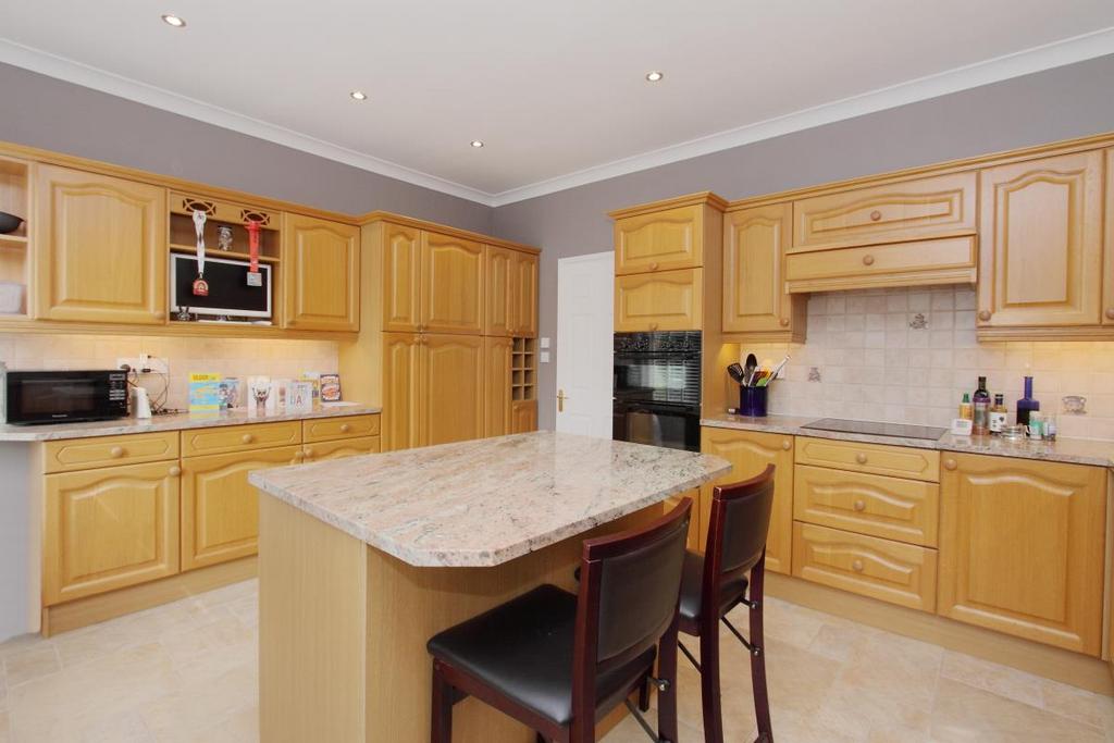 Flat 4 hazlemere house ph17.JPG