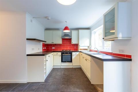 10 Cross Street, Scone, Perth, PH2 6LR