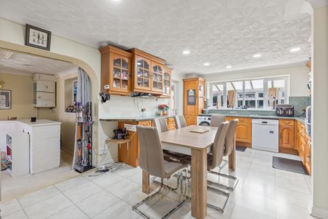 6 bedroom detached house for sale, Grace Road, Crawley RH11