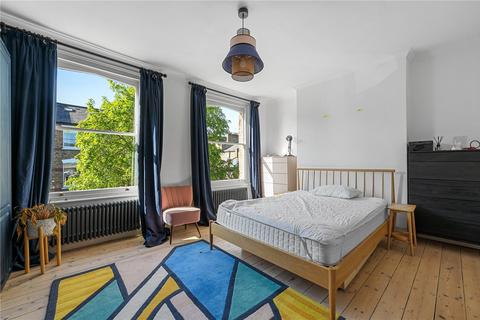 4 bedroom terraced house to rent, Sigdon Road, London, E8
