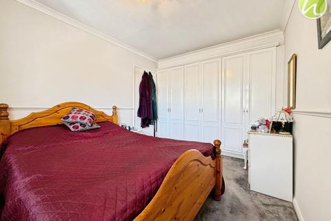 143 Branksome Avenue, Stanford-le-hope, SS17 8BY