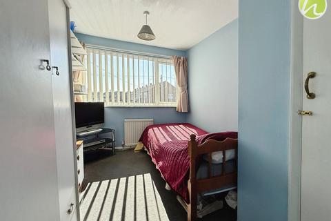 143 Branksome Avenue, Stanford-le-hope, SS17 8BY