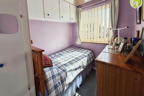 143 Branksome Avenue, Stanford-le-hope, SS17 8BY