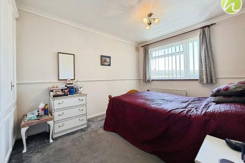143 Branksome Avenue, Stanford-le-hope, SS17 8BY