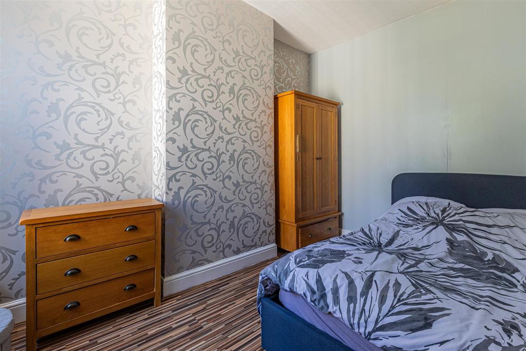 Moorland Road 81-4.jpg