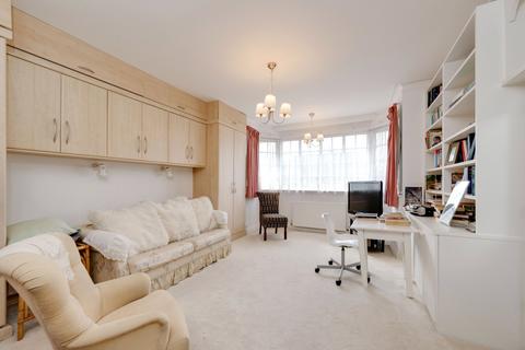 6 Dunstan Road, London, NW11 8AA