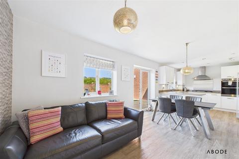 43 Arnfield Drive, Hilton, Derby, DE65 5AA