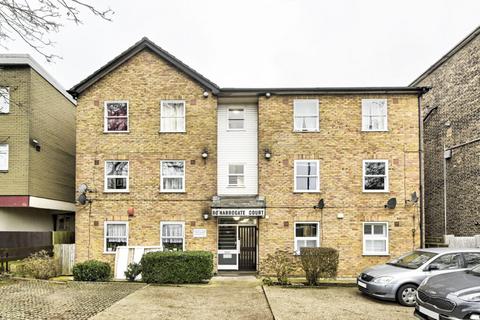1 bedroom flat for sale, 80 Burnt Ash Hill, London SE12