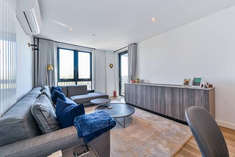 2 bedroom flat for sale, Centric Close, Camden Town, London, NW1