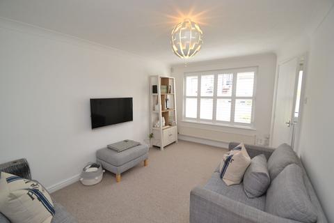12 Longroyd, Thackley, Bradford, BD10 8WD