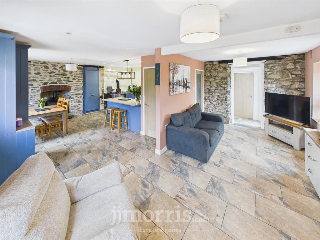 Open Plan Living/Kitchen/Dining