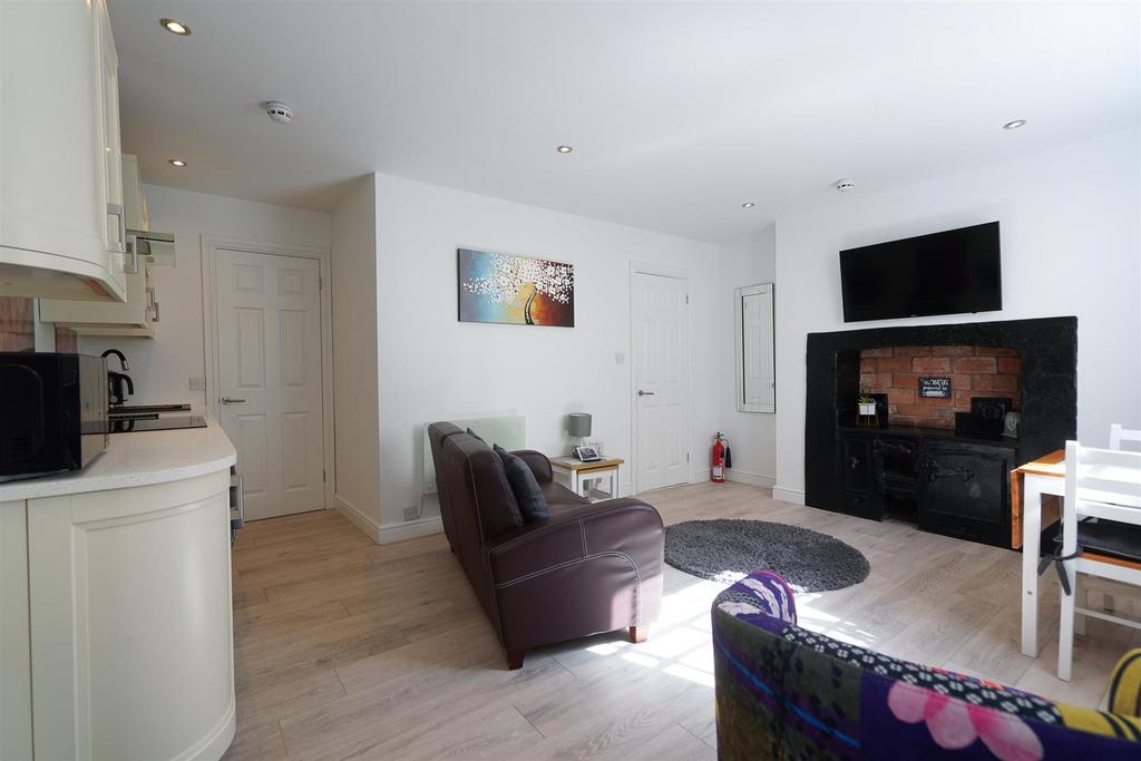 9 Regent Street (9).jpg