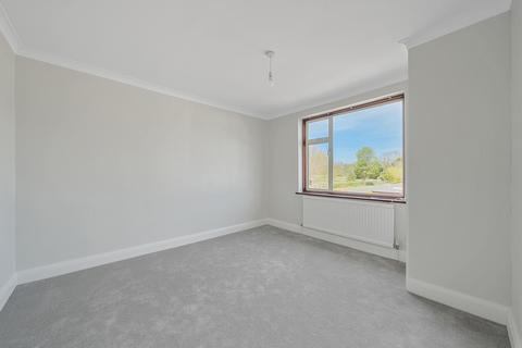14 Cobham Road, Fetcham, Leatherhead, KT22 9AW