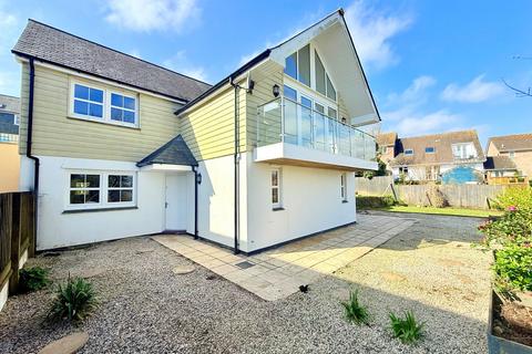 4 bedroom link detached house for sale, St. Nazaire Close, Falmouth TR11