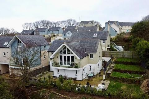 4 bedroom link detached house for sale, St. Nazaire Close, Falmouth TR11