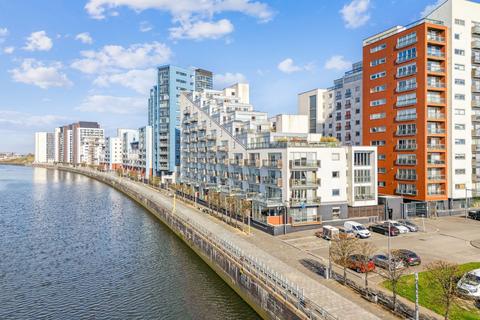 1 bedroom apartment for sale, Meadowside Quay Walk, Flat 2/3, Glasgow Harbour, Glasgow, G11