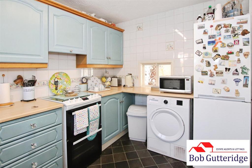 Fitted kitchen