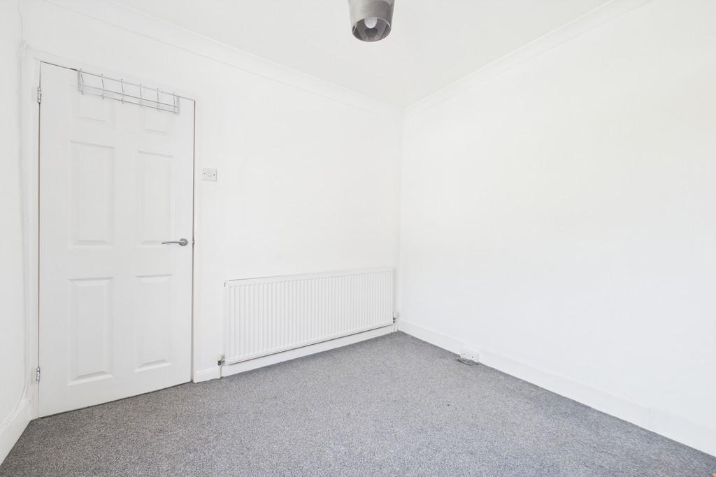 Cam01085 g0 pr0546 still014