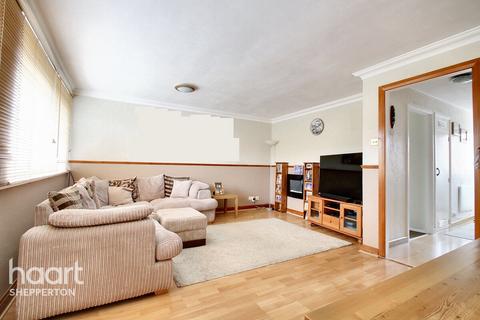 undefined, Annett Close, Shepperton