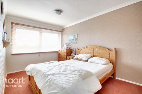 undefined, Annett Close, Shepperton