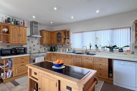 4 Tai Cae Mawr, Llanwrtyd Wells, LD5 4RJ