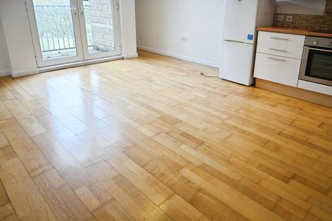 2 bedroom apartment to rent, Otley Road, Shipley BD18