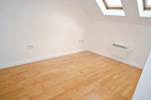 2 bedroom apartment to rent, Otley Road, Shipley BD18