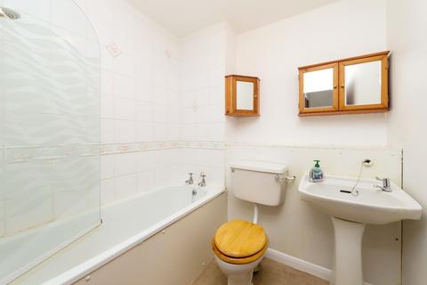 1 bedroom flat for sale, Dingles Court, Pinner HA5