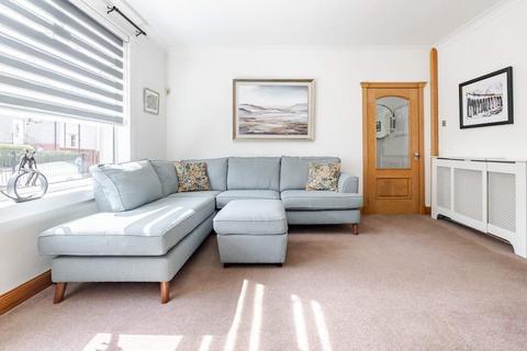 33 Avondale Crescent, Armadale, Bathgate, EH48 3HL