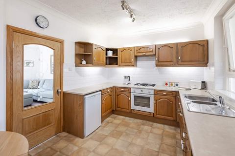 33 Avondale Crescent, Armadale, Bathgate, EH48 3HL