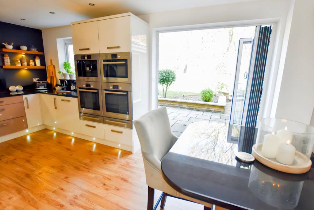 Dining Kitchen 4