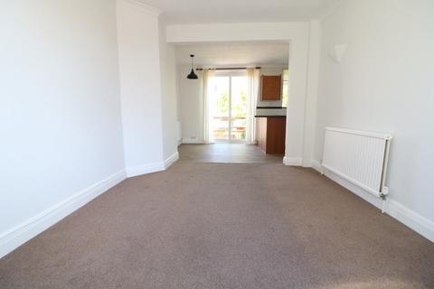 4 bedroom semi-detached house to rent, Parkway, Dorking