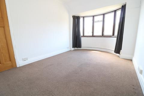 4 bedroom semi-detached house to rent, Parkway, Dorking