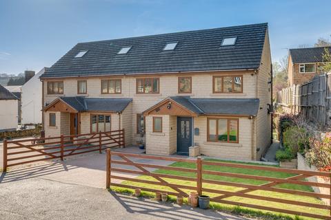 5 bedroom semi-detached house for sale, Batley Field Hill, Batley
