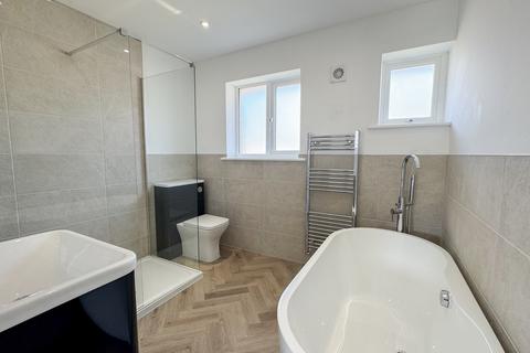 9 Highams Road, Hockley, SS5 4DG