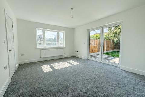 9 Highams Road, Hockley, SS5 4DG