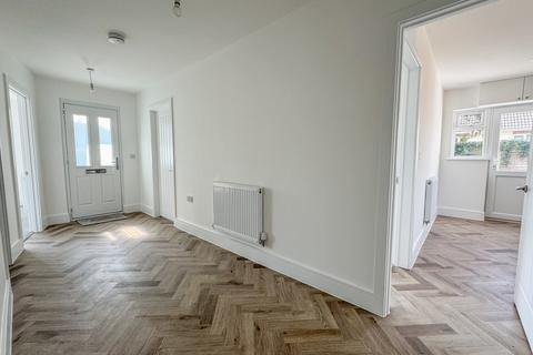 9 Highams Road, Hockley, SS5 4DG