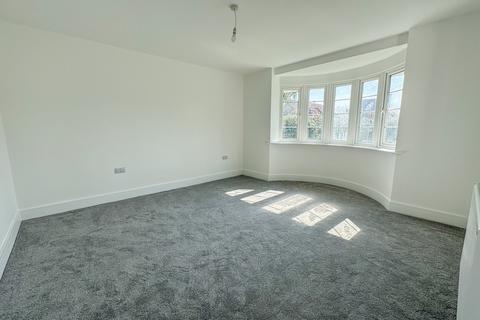 9 Highams Road, Hockley, SS5 4DG