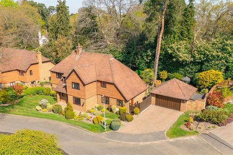 5 bedroom detached house for sale, The Links, Ascot