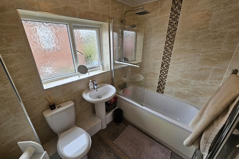 3 bedroom link detached house for sale, Links Road, Heywood, OL10 2AY