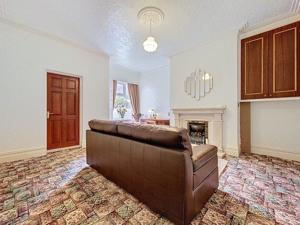 Living Room / Dining Room