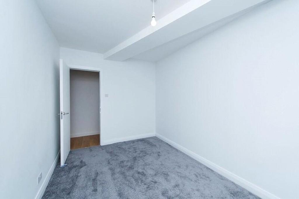 Flat 6 46 Chippenham 8