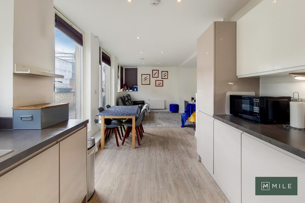 12 Kitchen-Reception-3