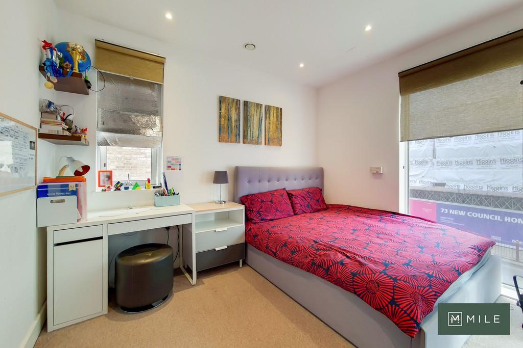 9 Bedroom 2-0