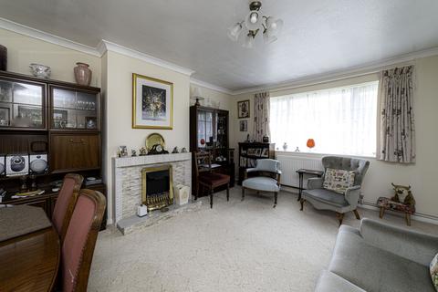 9 Whatmer Close, Sturry, Canterbury, CT2 0JJ