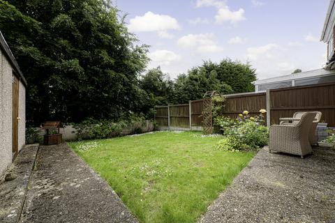 9 Whatmer Close, Sturry, Canterbury, CT2 0JJ
