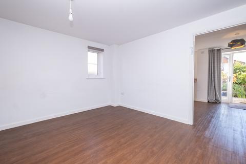 10 Coalfield Grove, Aylesham, Canterbury, CT3 3FX